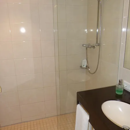 Отель Evering 3*