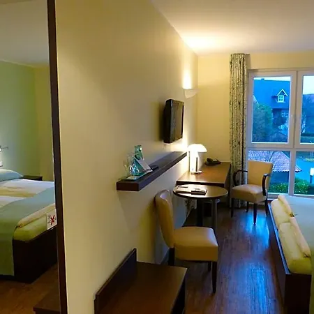 Evering Hotel 3*