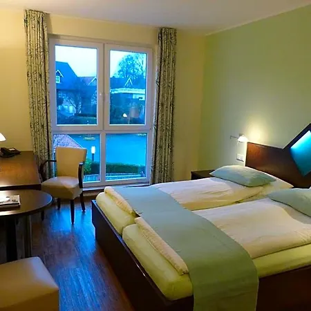 Evering Hotel 3*