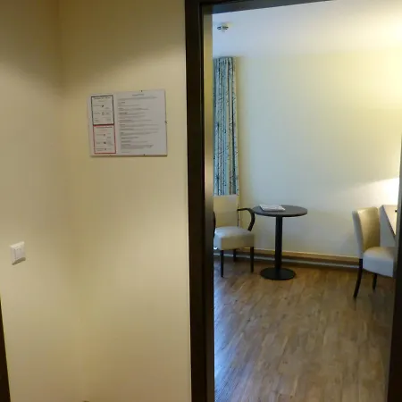Evering Hotel