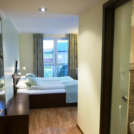 Hotel Evering 3*